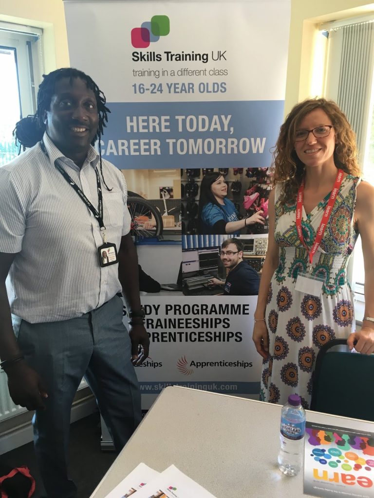 ru_02-768x1024-1 Reino Unido