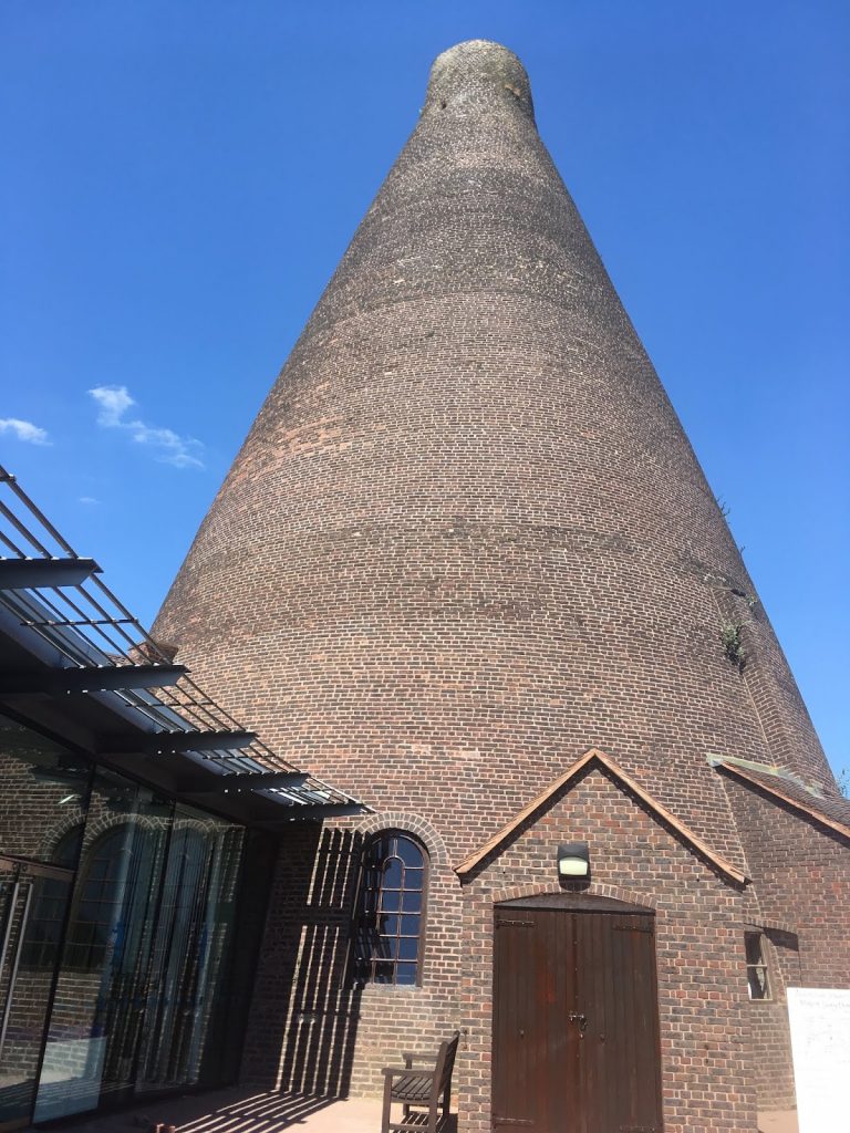 ru_06-768x1024-1 Reino Unido