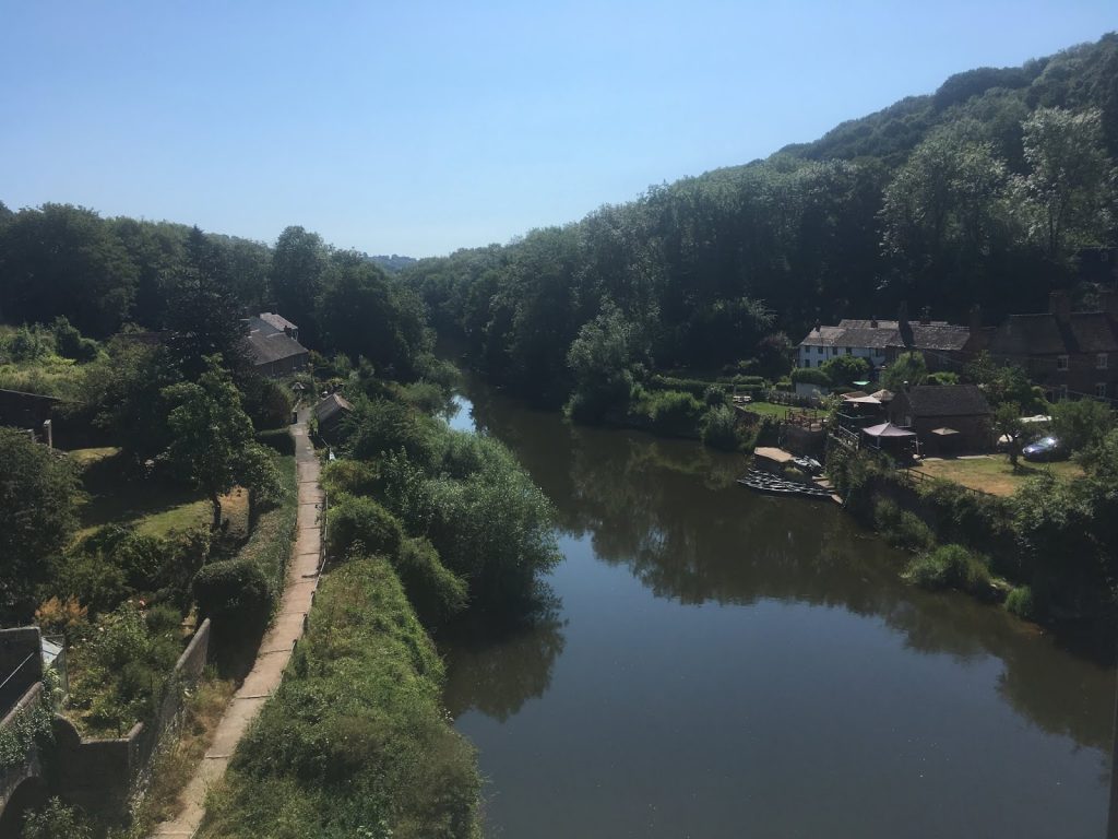 ru_38-1024x768-1 Reino Unido