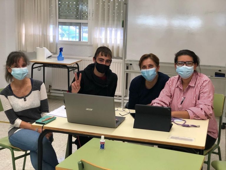 IMG_1867-1024x769-1-768x577-1 2020 - Movilidad virtual - 2