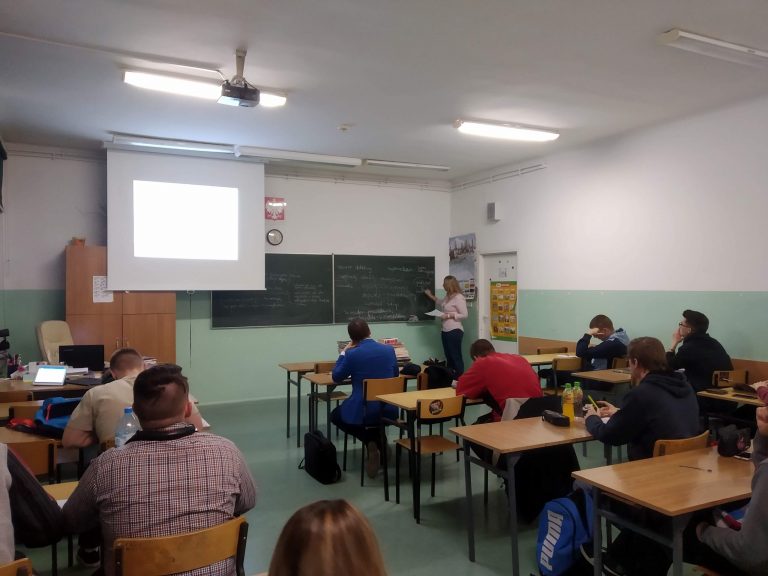 clase2_varsovia-scaled-1-768x576-1 Varsovia