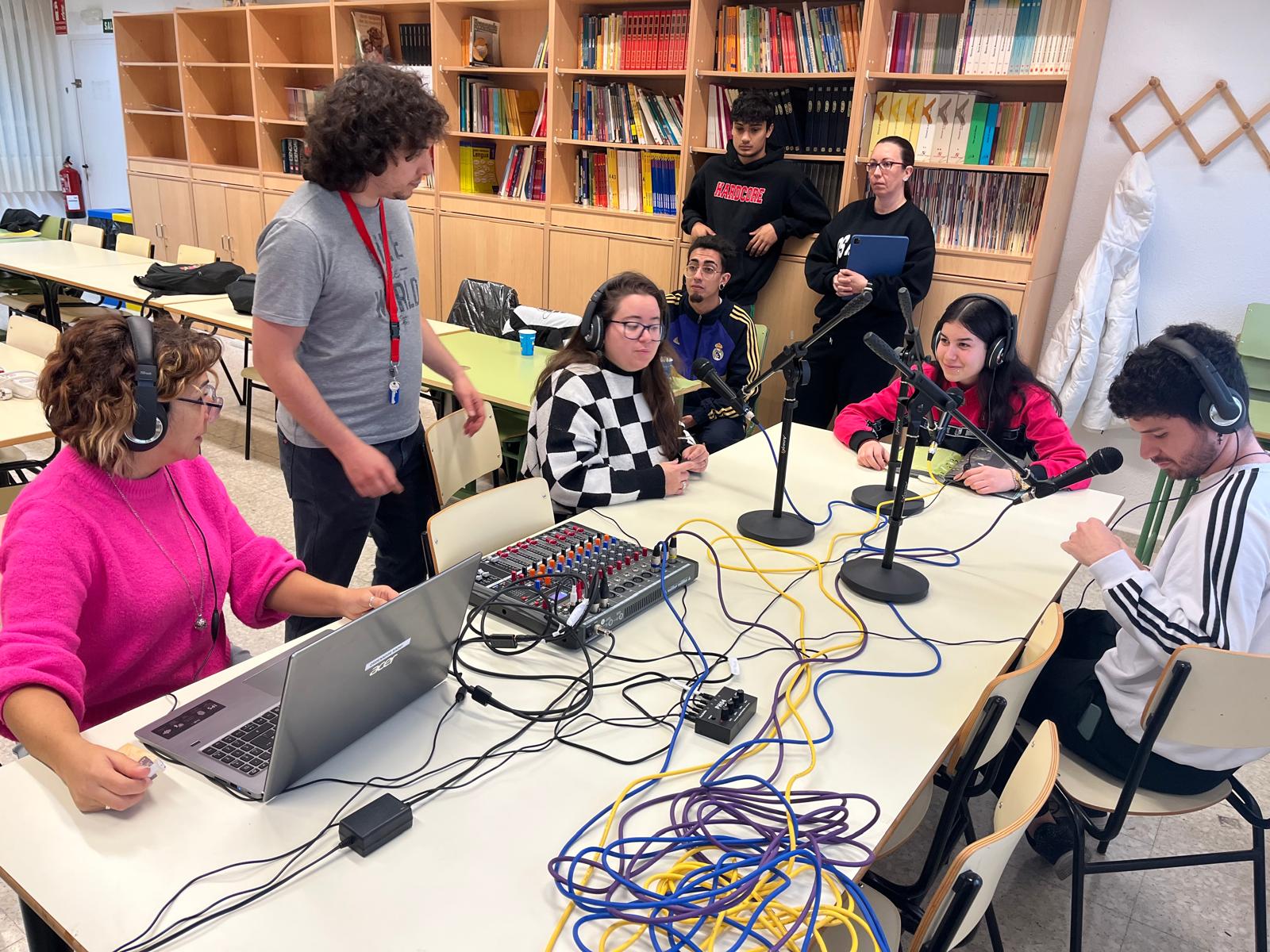 WhatsApp-Image-2026-03-11-at-09.53.21-2 EmpodeRadio